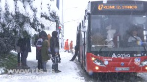 Поједине линије градског превоза су отежано саобраћале